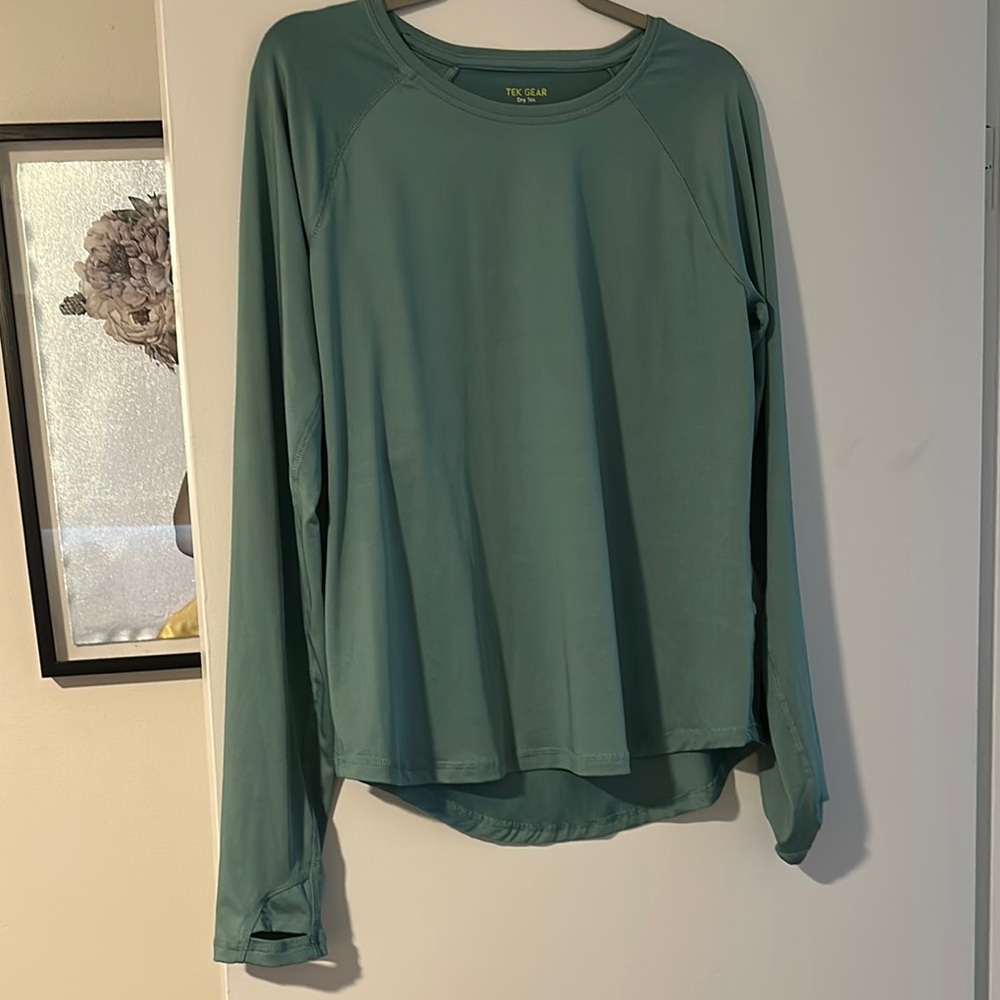 Tek Gear, Teal Long Sleeve Top with thumb holes, great for workouts.